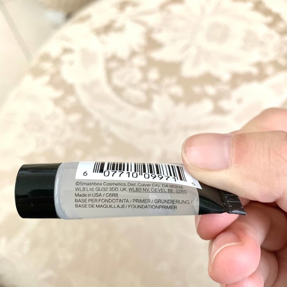 3/$15 Smashbox Photo Finish Smooth & Blur Primer Mini Travel Size - Picture 2 of 2